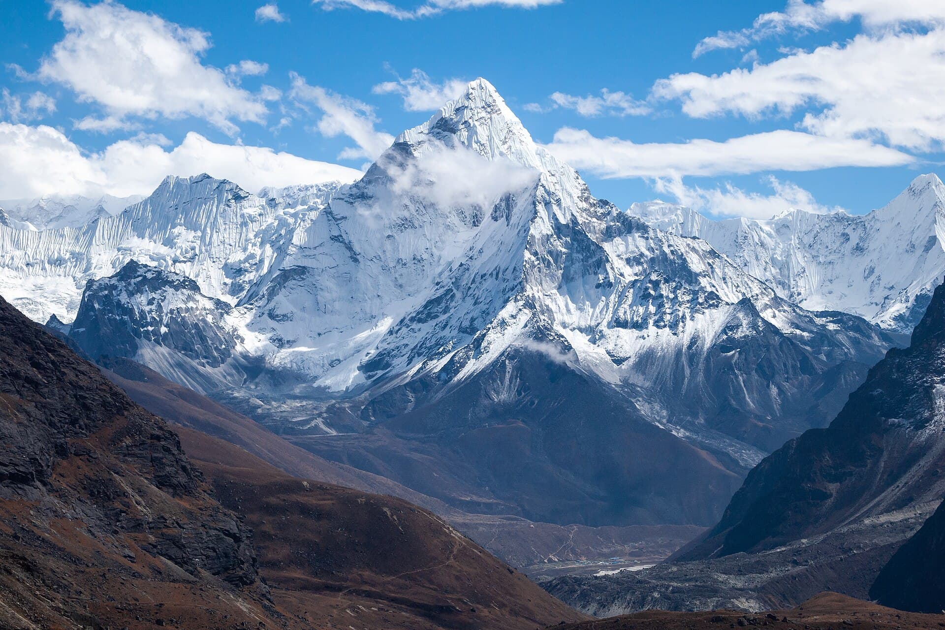 Ama Dablam above the Khumbu