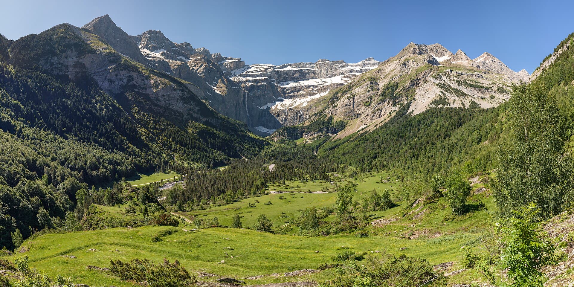 The Cirque de Gavarnie and its green valley floor